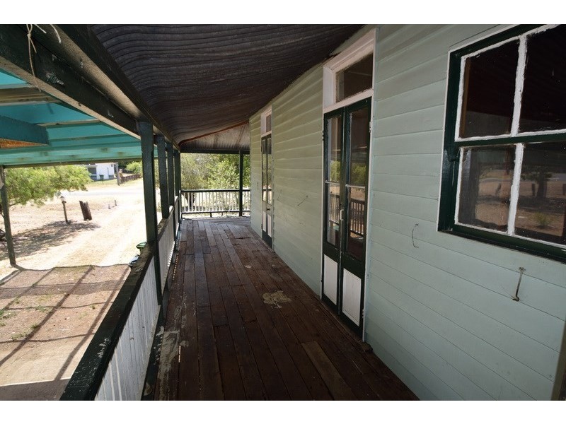 13 Short Street, Esk QLD 4312