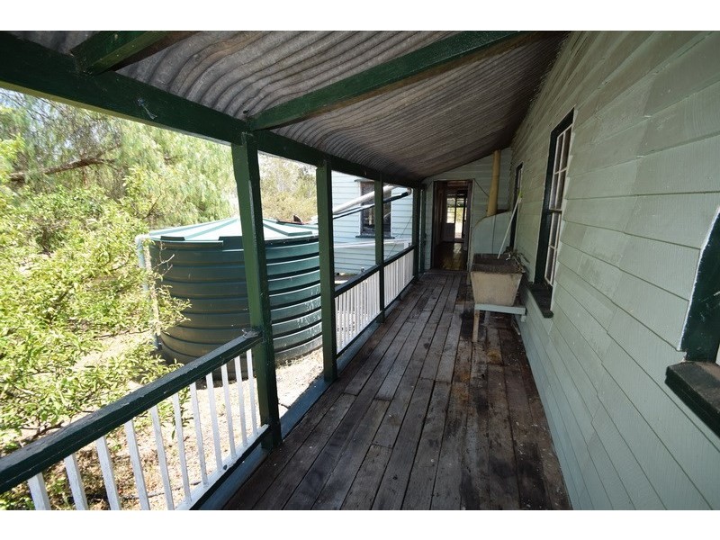 13 Short Street, Esk QLD 4312