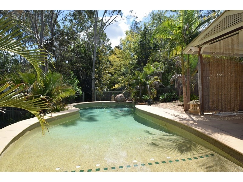 16 Creek Street, Esk QLD 4312