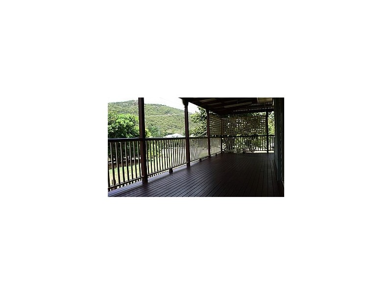 2 Rashford Street, Esk QLD 4312