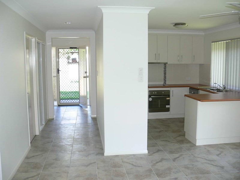 39 Middle Street, Esk QLD 4312