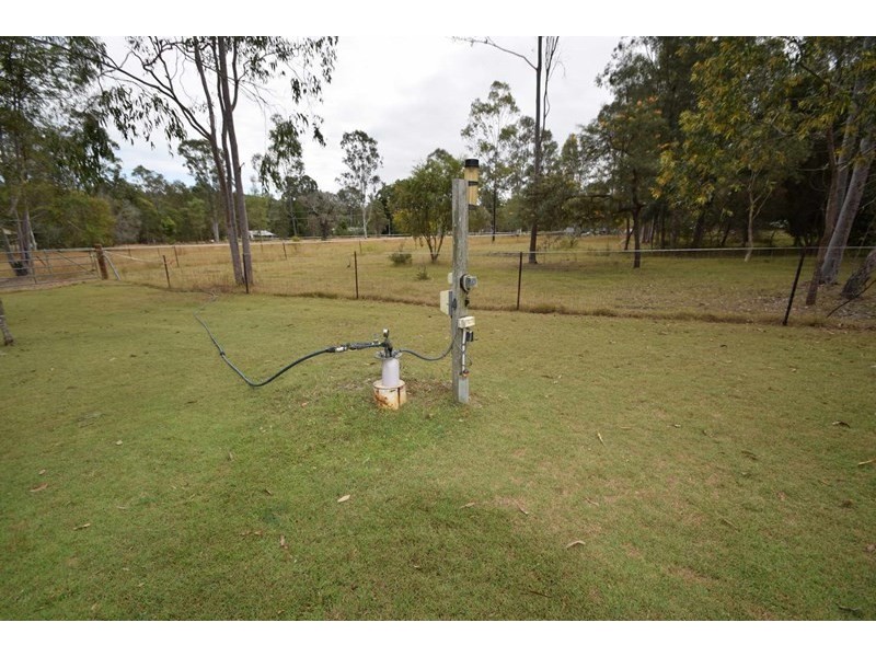 69 Pine Crescent, Esk QLD 4312