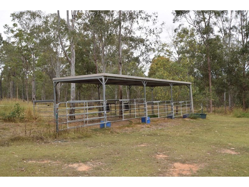 69 Pine Crescent, Esk QLD 4312