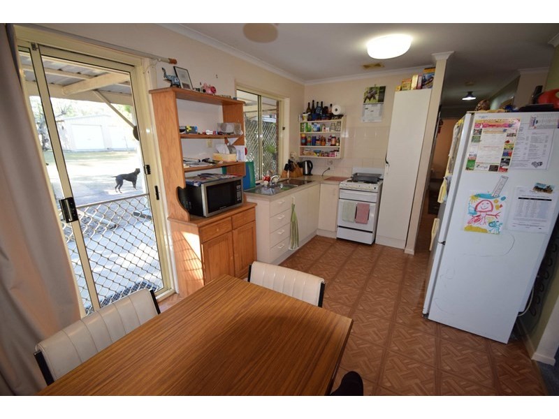 36 Middle Street, Esk QLD 4312
