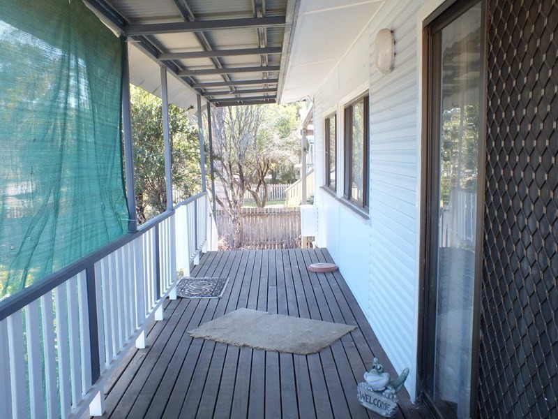 16 Short Street, Esk QLD 4312