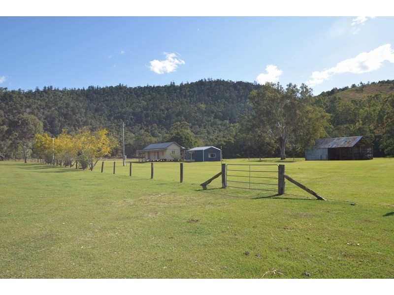 942 Kipper Creek Road, Biarra QLD 4313