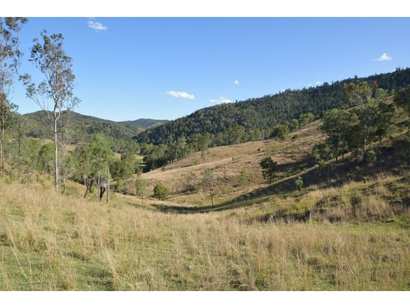 942 Kipper Creek Road, Biarra QLD 4313