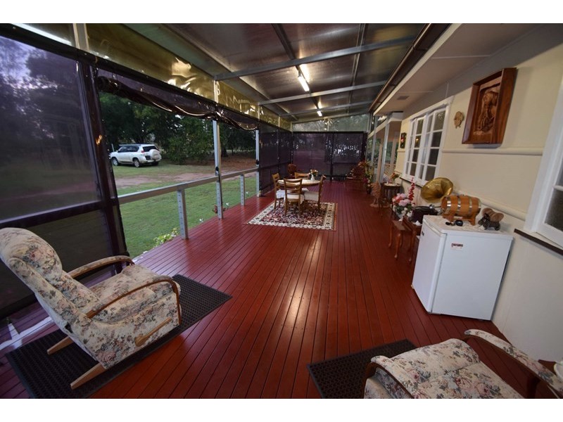 106 Dunlop Road, Esk QLD 4312