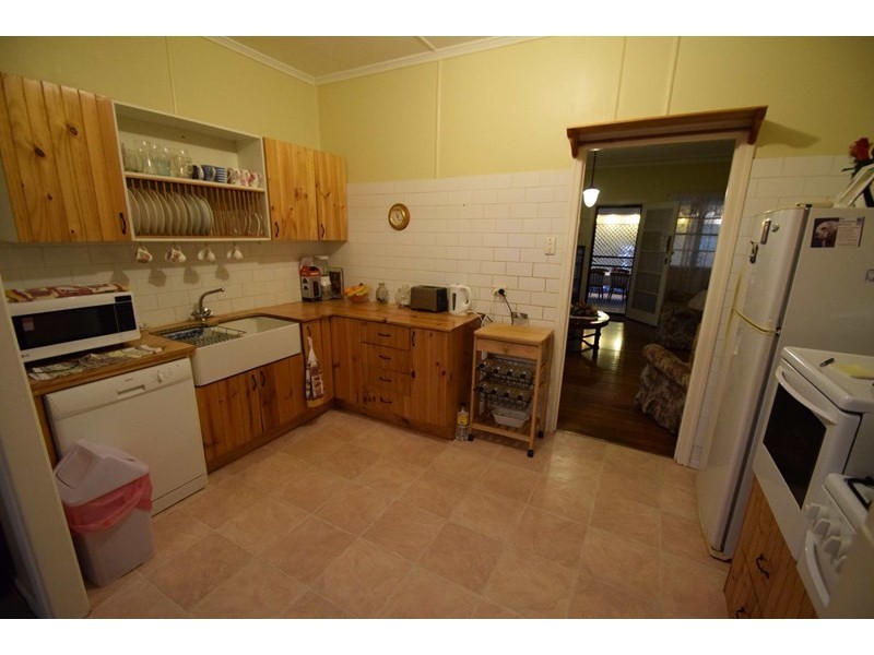 106 Dunlop Road, Esk QLD 4312