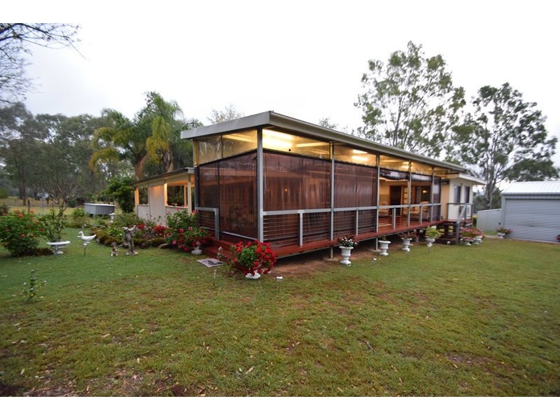 106 Dunlop Road, Esk QLD 4312