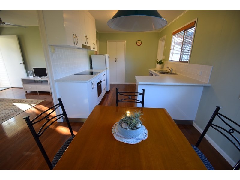 26 Short Street, Esk QLD 4312