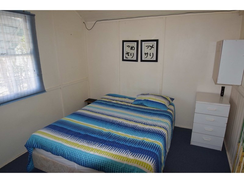 8 Second Avenue, Somerset Dam QLD 4312