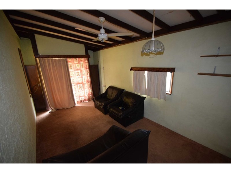 91 Pine Crescent, Esk QLD 4312