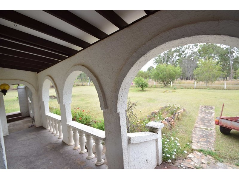 91 Pine Crescent, Esk QLD 4312