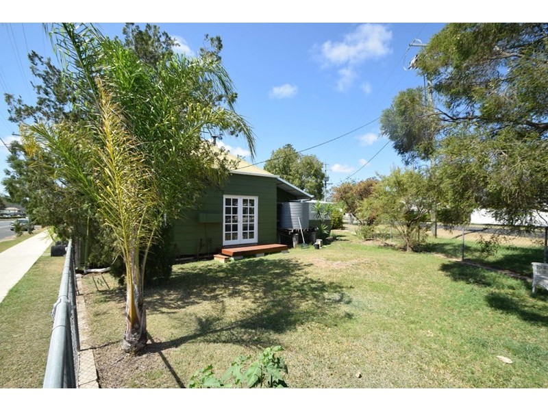 238 Ipswich Street, Esk QLD 4312