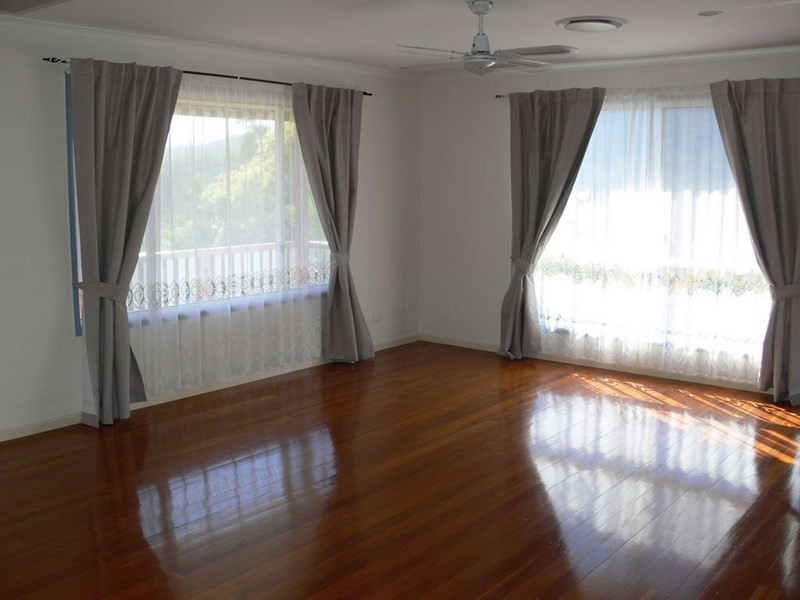44 Barbour Street, Esk QLD 4312