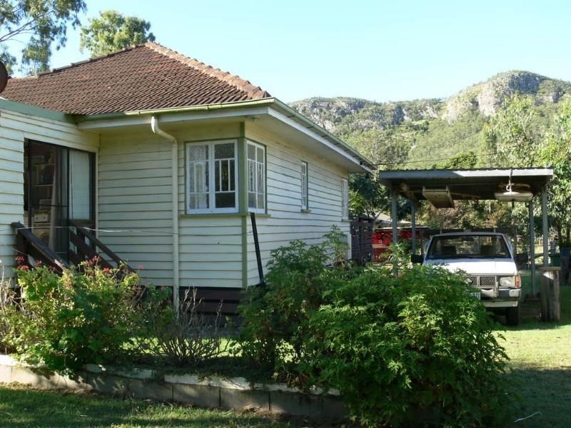 4 Rashford Street, Esk QLD 4312