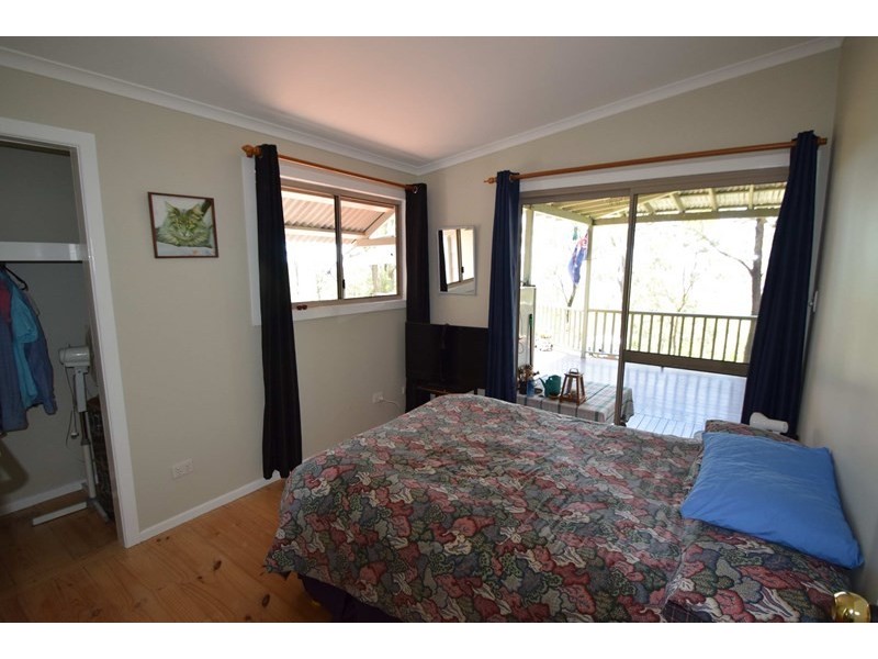 91 Lakeview Drive, Esk QLD 4312