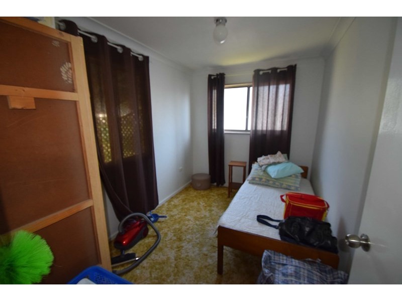 32 Down Street, Esk QLD 4312