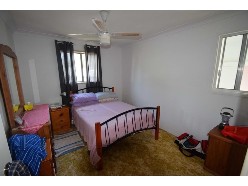 32 Down Street, Esk QLD 4312