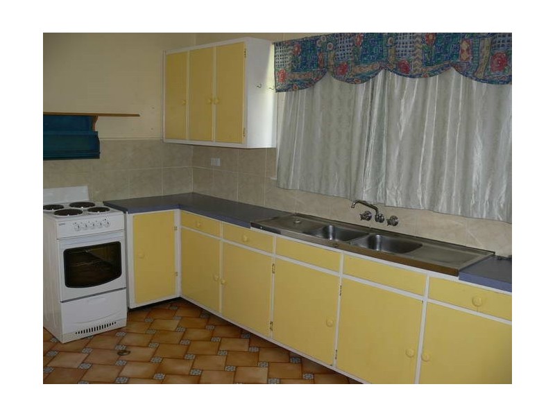31 Adelaide Street, Esk QLD 4312