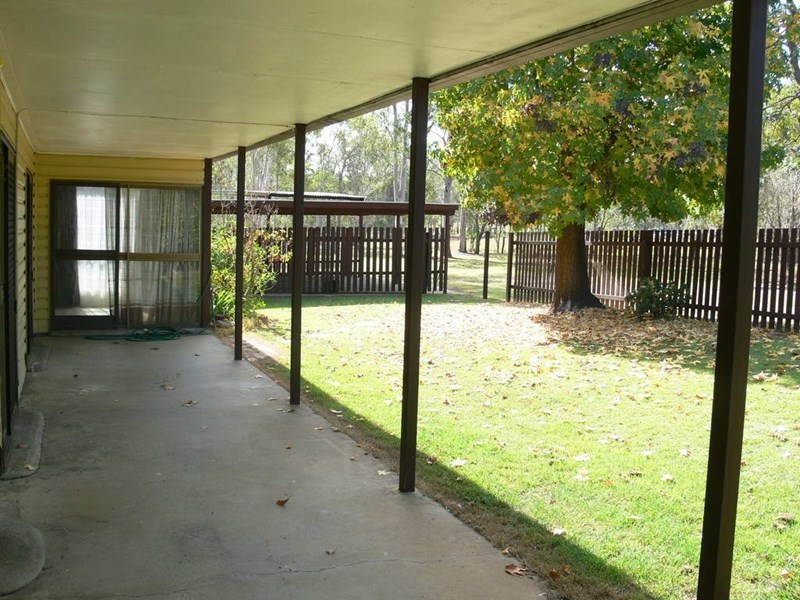 20 Elm Street, Esk QLD 4312
