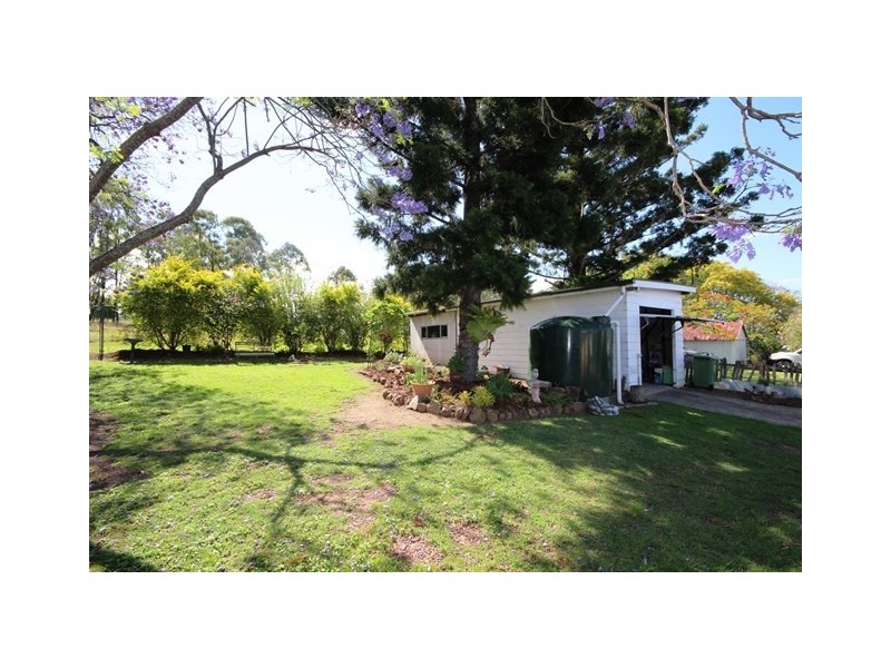 11 Drem Street, Toogoolawah QLD 4313