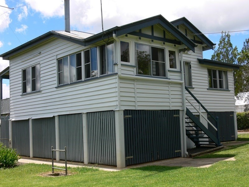 Blackbutt QLD 4306