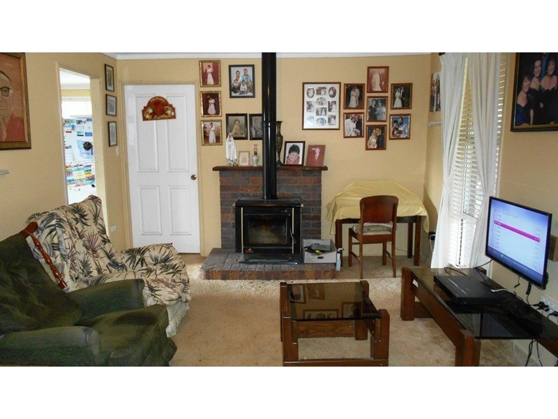 54 John Street, Blackbutt QLD 4306