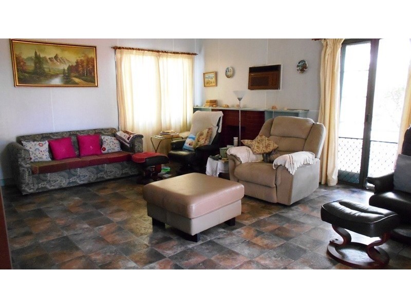 56 Fulham Street, Toogoolawah QLD 4313