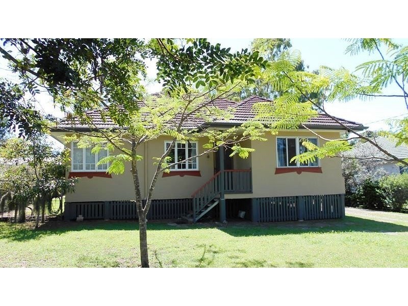 20 George Street, Toogoolawah QLD 4313