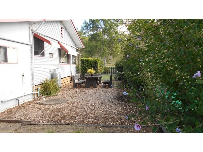 18 Colin Street, Moore QLD 4306