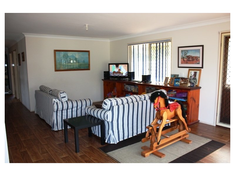 42 David Street, Linville QLD 4306