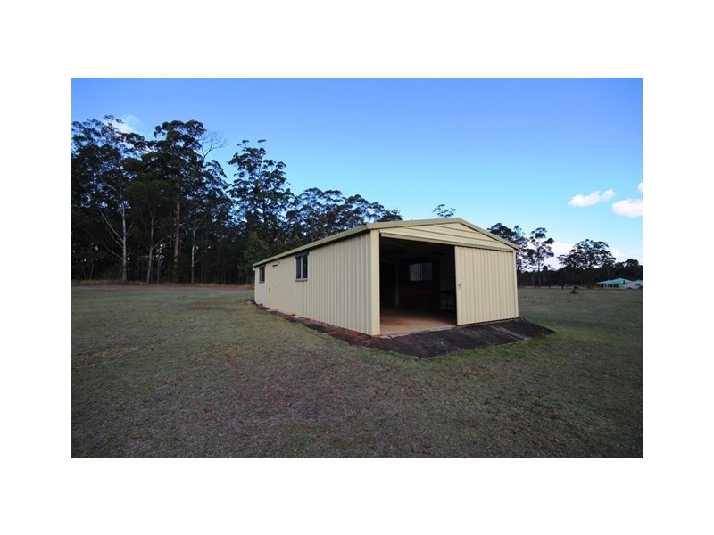 218 Martin Crescent, Benarkin QLD 4306