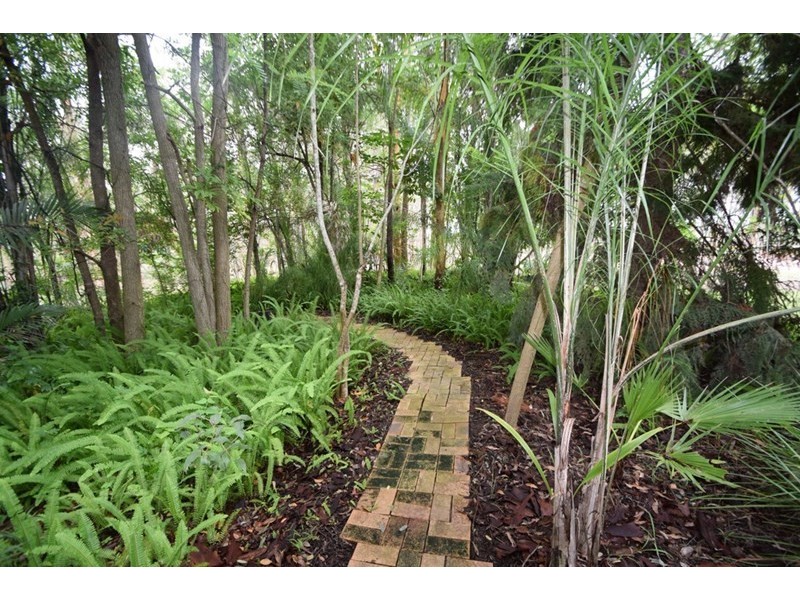 473 Willaura Drive, Mount Hallen QLD 4312