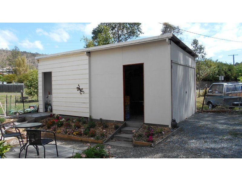 14 David Street, Linville QLD 4306