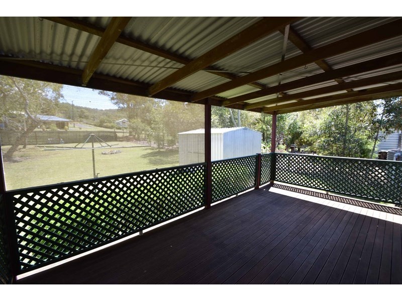 21 Down Street, Esk QLD 4312