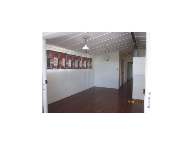 42 George Street, Toogoolawah QLD 4313