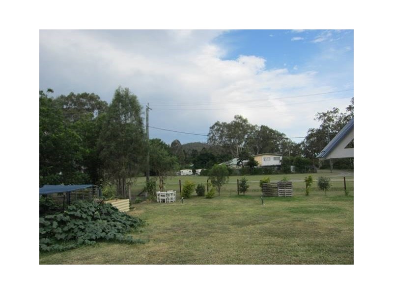 6 Barnes Street, Moore QLD 4306