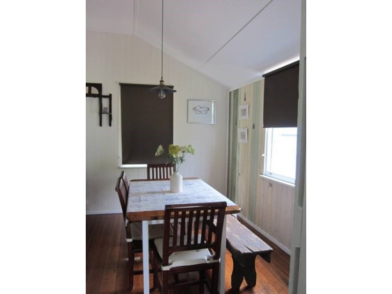 6 Barnes Street, Moore QLD 4306