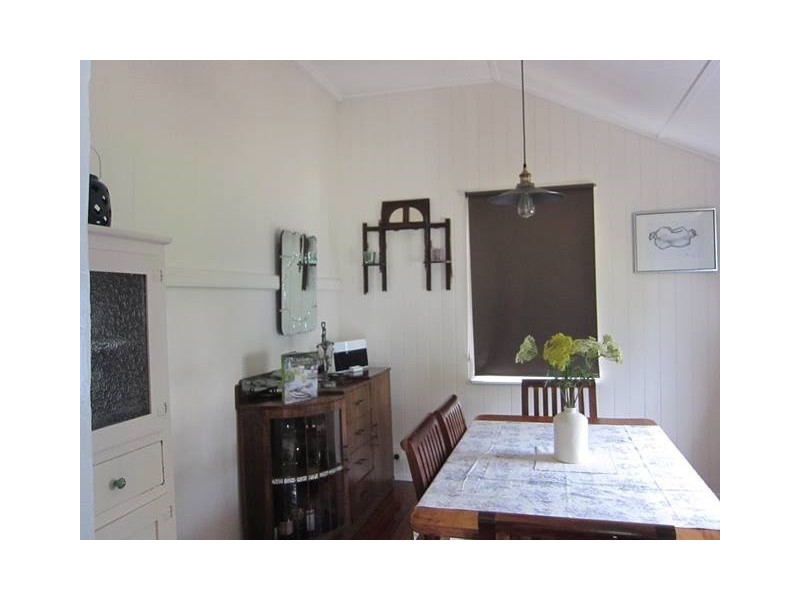 6 Barnes Street, Moore QLD 4306