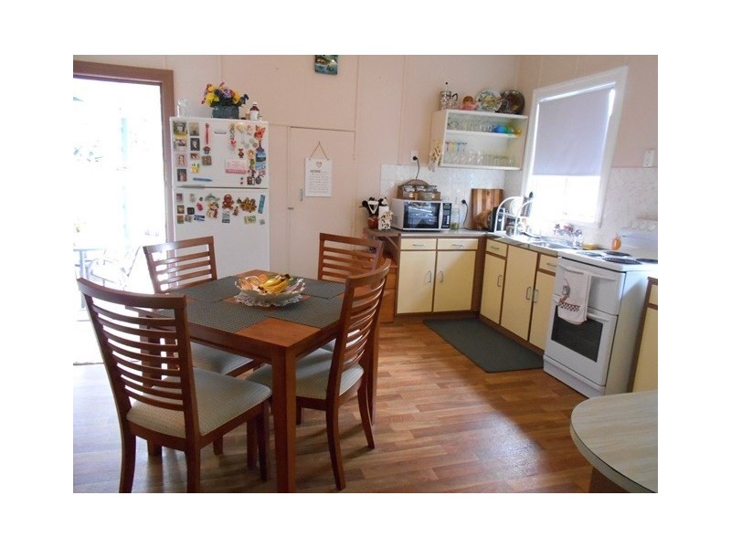 19 Alexandra Street, Toogoolawah QLD 4313