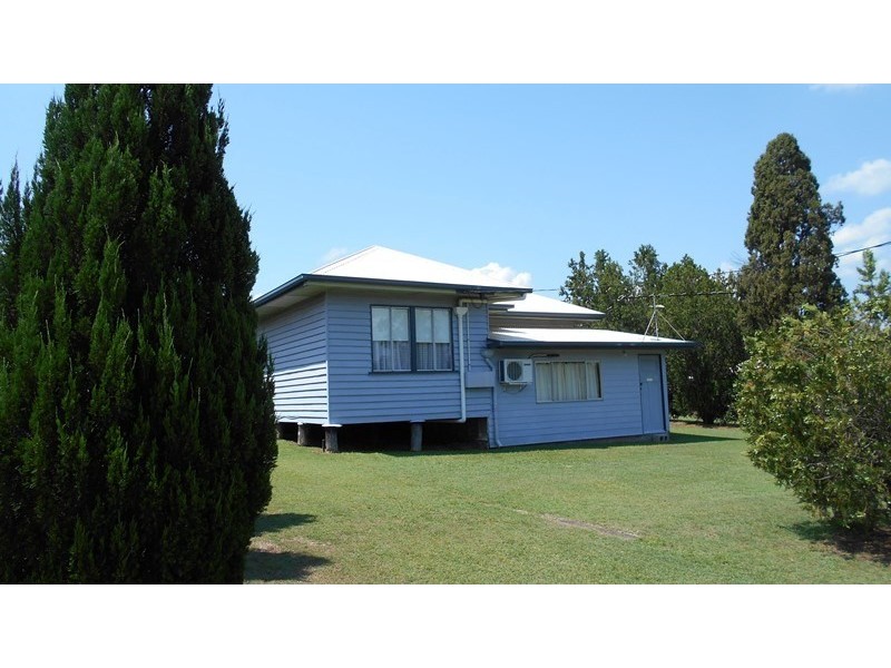 19 Alexandra Street, Toogoolawah QLD 4313