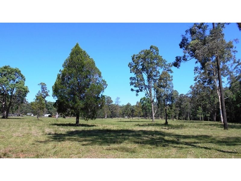 77 Simpson Road, Blackbutt QLD 4306
