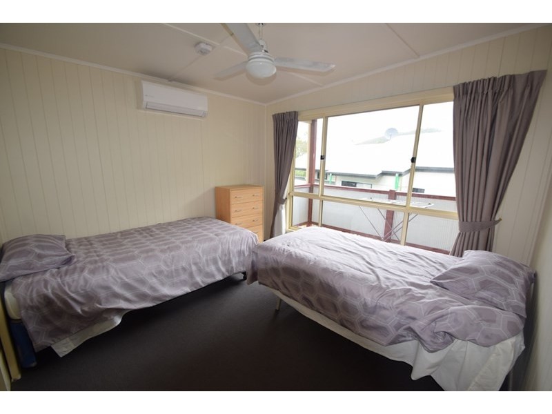 9 Edward Street, Somerset Dam QLD 4312