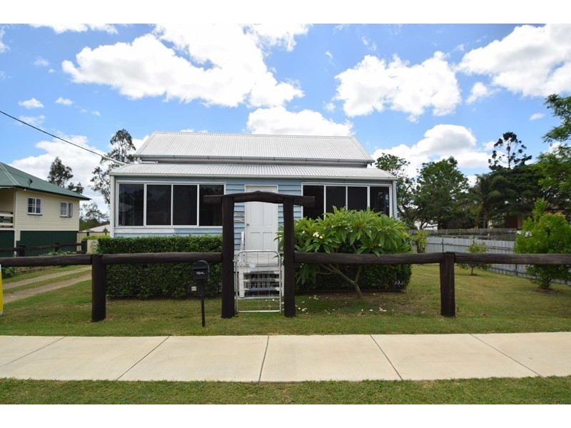 60 Charles Street, Toogoolawah QLD 4313