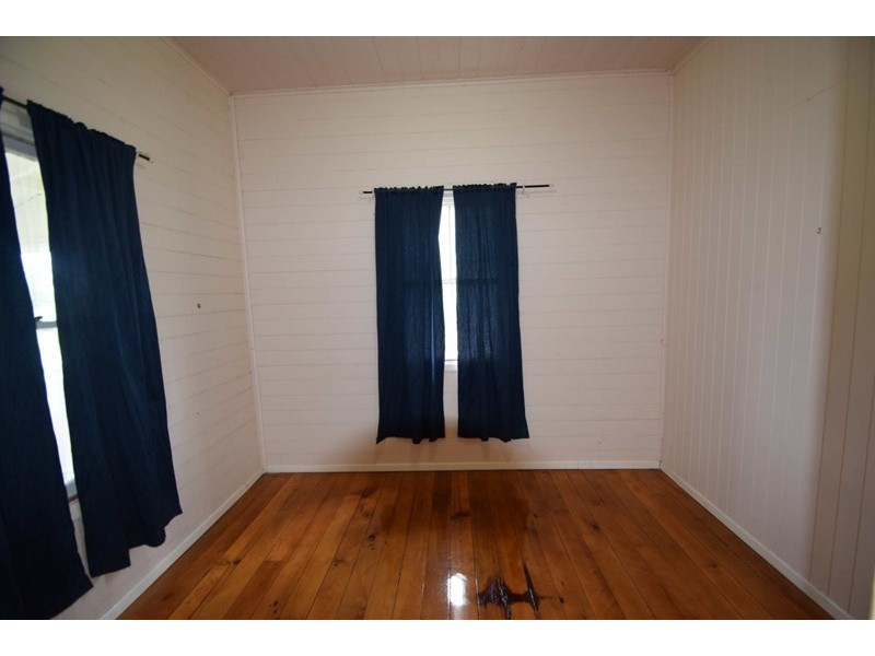 60 Charles Street, Toogoolawah QLD 4313