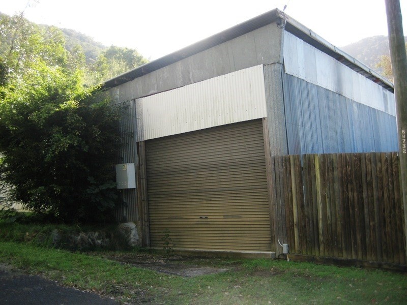 4 Guldbransen Street, Somerset Dam QLD 4312