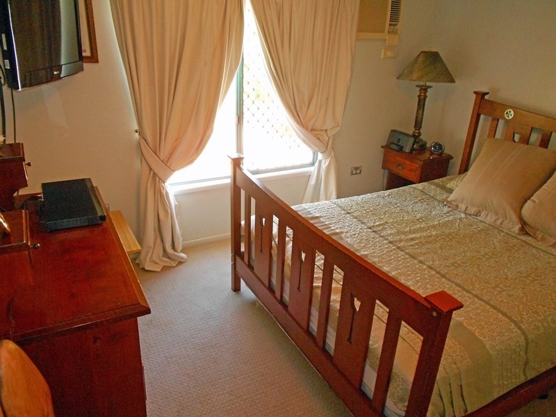 1 Guldbransen Street, Somerset Dam QLD 4312