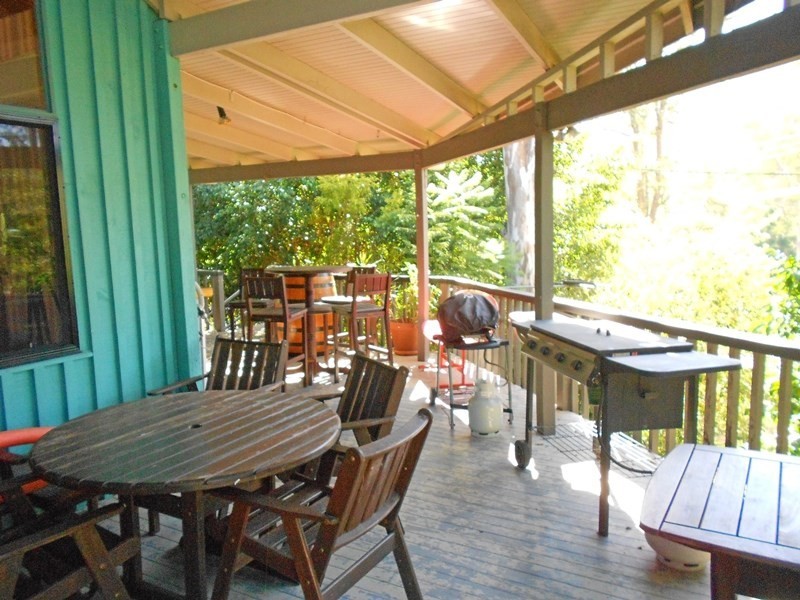 1 Guldbransen Street, Somerset Dam QLD 4312